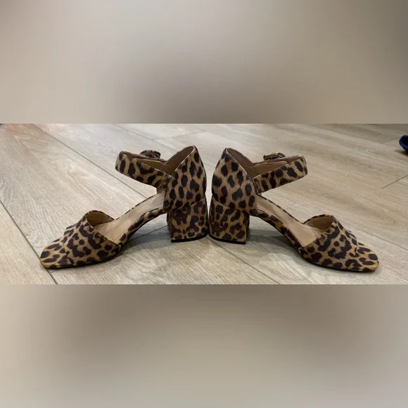 Vionic Chardonnay Leopard Block Heel Sandals Size 10 New - Picture 5 of 9